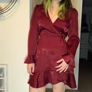 [SOLD] Xhilaration Red Satin Long Sleeve Dress